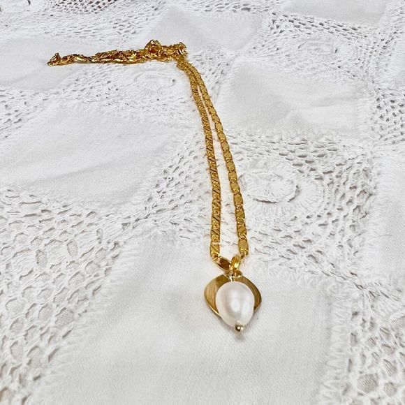 Handmade 18K Gold Plated Chain with Brass & Freshwater Pearl Pendant Necklace - Picture 1 of 6